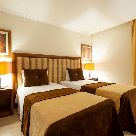 Veneza Hotel Aveiro Bagian luar foto