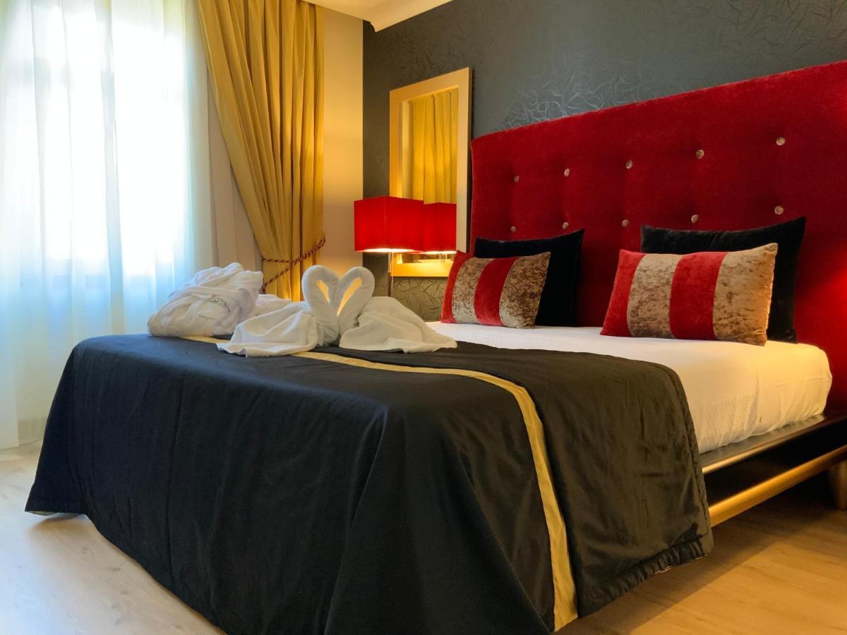 Veneza Hotel Aveiro Bagian luar foto